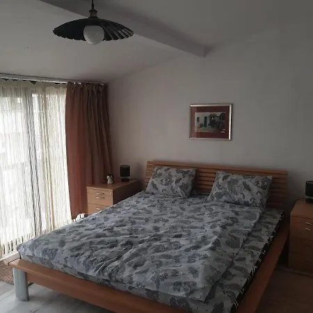 Apartment Lucky Astra 1